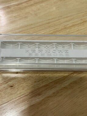 Vintage Sears Kenmore Plastic Case holds 10 Bobbins no cracks